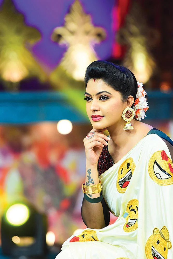 விகடன் TV: “எல்லாமே அனுபவம்தானே!” - தத்துவம் சொல்லும் ரச்சிதா.
