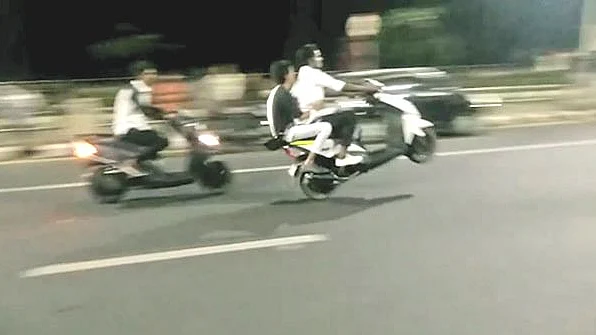 பைக் ரேஸ்
