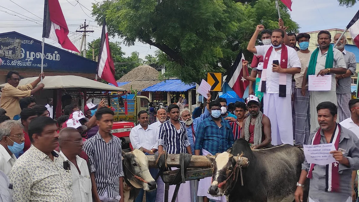 மாட்டு வண்டிகளுடன் ம.ஜ.க. போராட்டம்