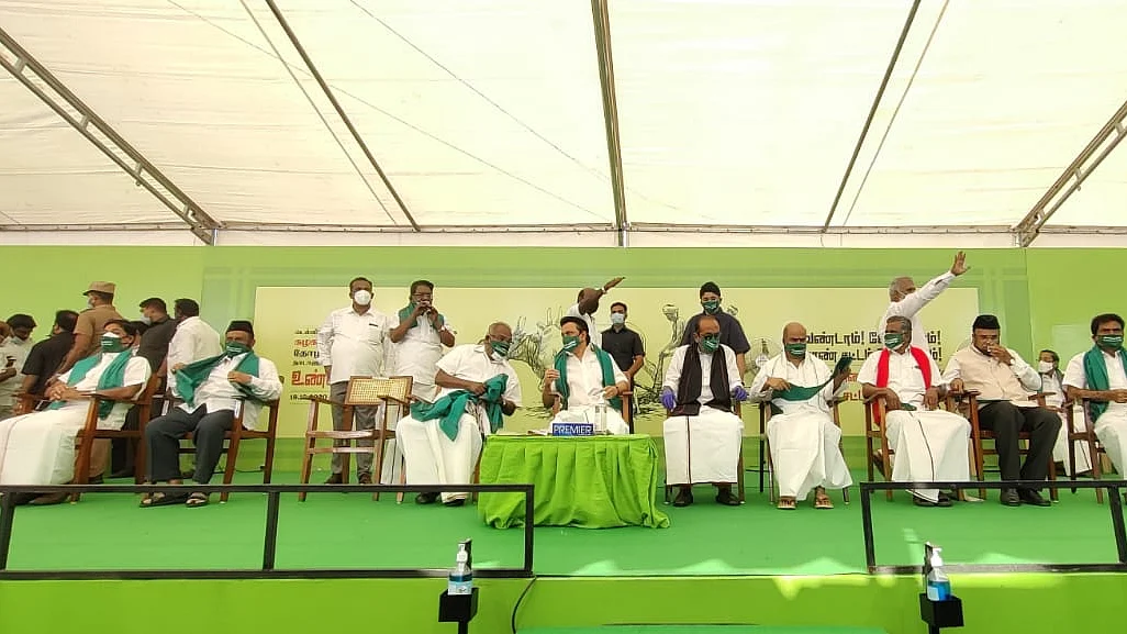 தி.மு.க கூட்டணிக் கட்சிகளின் உண்ணாவிரதப் போராட்டம்