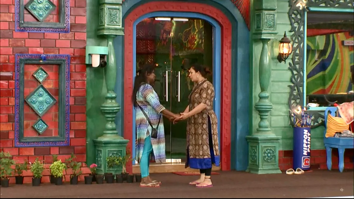 Bigg boss tamil Archana Nisha