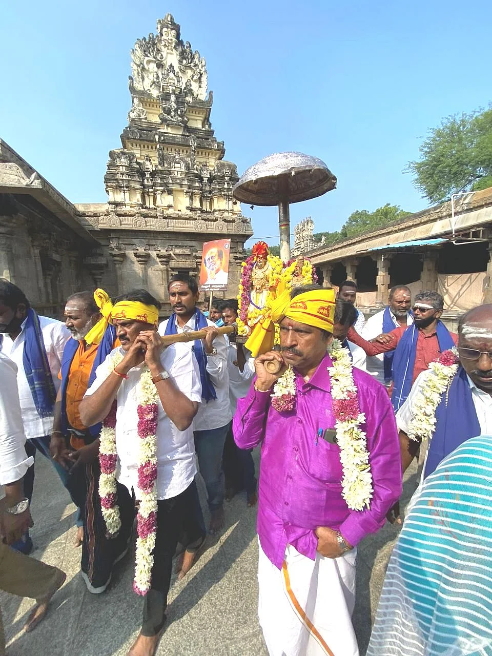 ரஜினி பிறந்தநாள் சிறப்பு பூஜை