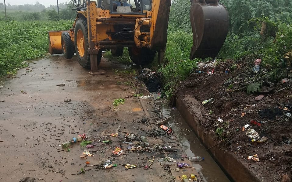 `பல வருஷ பிரச்னைக்கு முற்றுப்புள்ளி வச்சுட்டார்!' -  பெண் ஊராட்சி மன்றத் தலைவரை பாராட்டும் மக்கள்