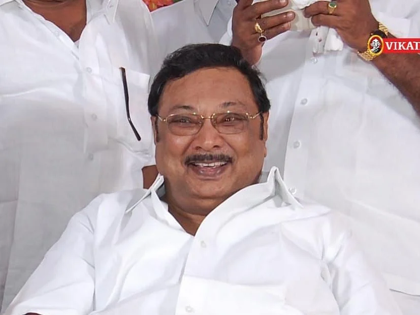 மு.க.அழகிரி: `வாய்ப்பு கொடுத்தால் ரஜினியுடன் நடிப்பேன்!’ - குழப்பத்தில் ஆதரவாளர்கள்