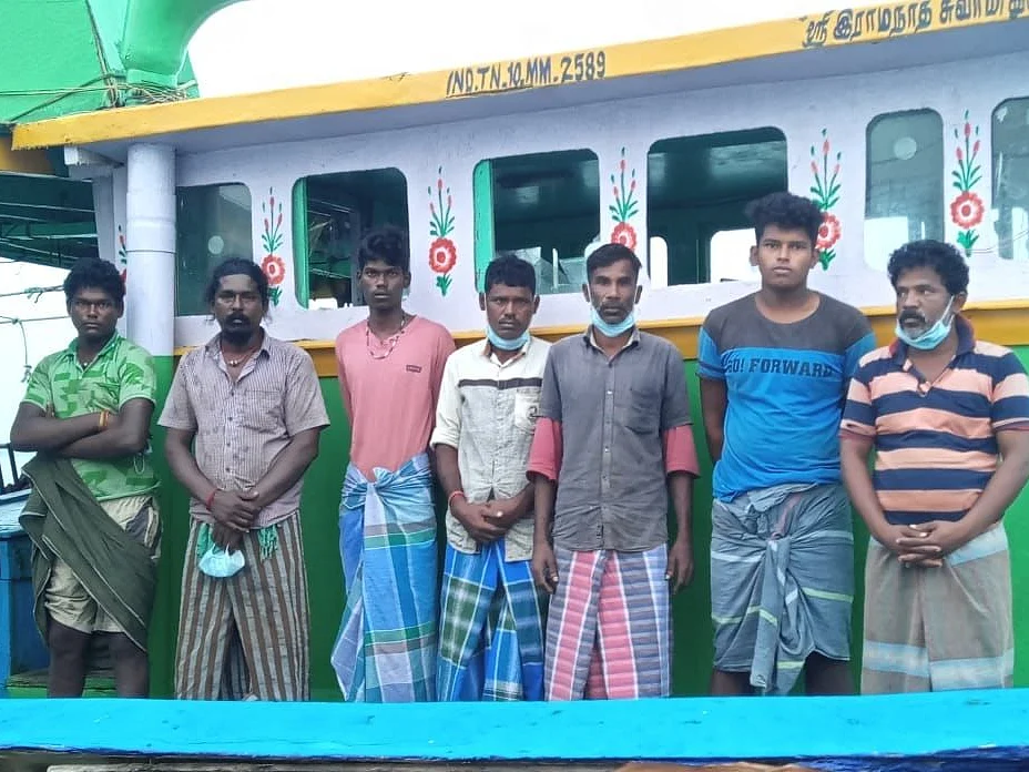 `மீனவர்களை விடுவிக்கக் கோரி வேலைநிறுத்தம்!’ - ராமேஸ்வரம் மீனவர்கள் அறிவிப்பு