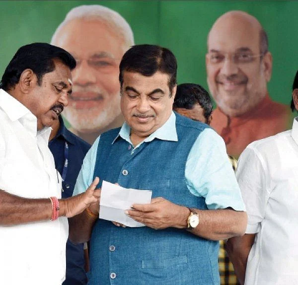 நிதின் கட்கரி - எடப்பாடி பழனிசாமி