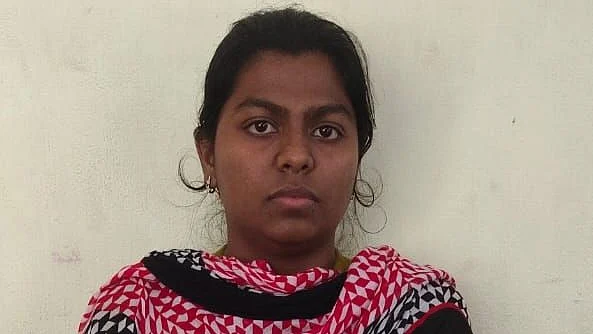 போலி கால் சென்டர் வழக்கில் கைதான பென்னிஷா