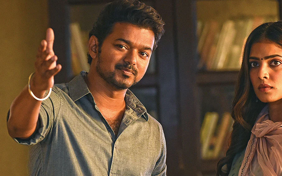 விஜய் - மாளவிகா மோகனன்