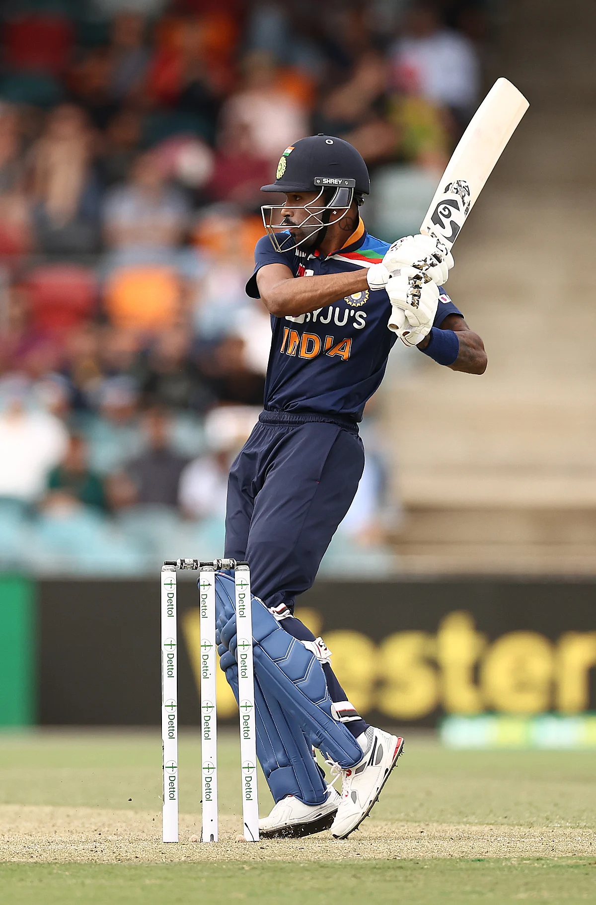 #AUSvIND