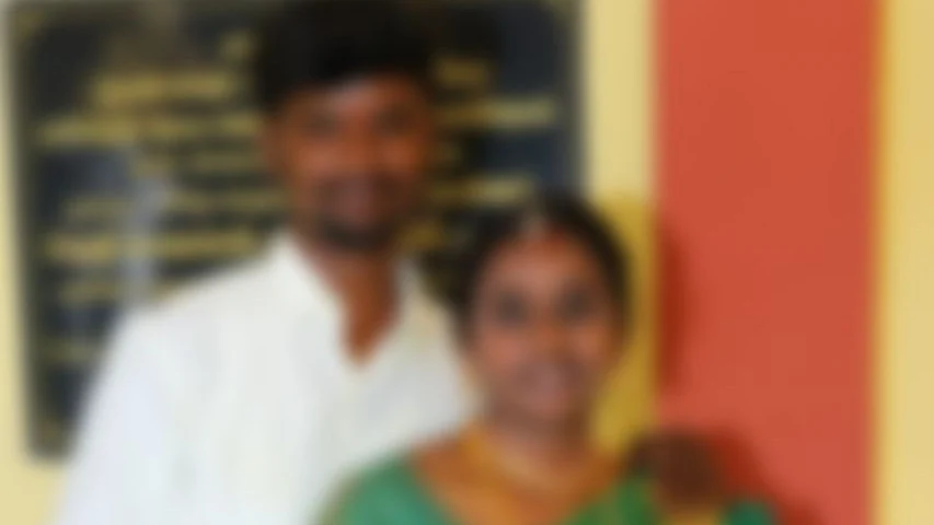 காதல் திருமண தம்பதி அலெக்ஸ், கற்பகம்