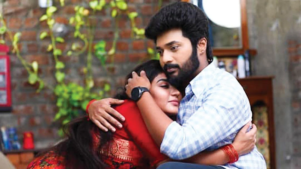 விகடன் TV: சீரியல் ஹீரோ என்றாலே டம்மிதானா?.