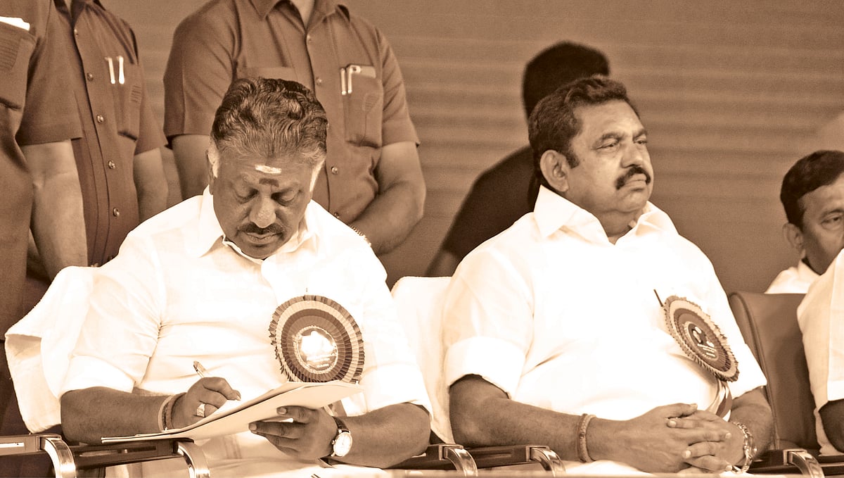 ஓ.பி.எஸ் - இ.பி.எஸ்