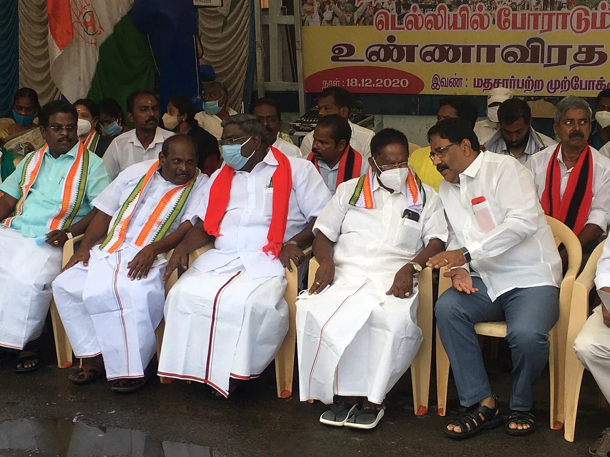 காங்கிரஸ் உண்ணாவிரதப் போராட்டம்