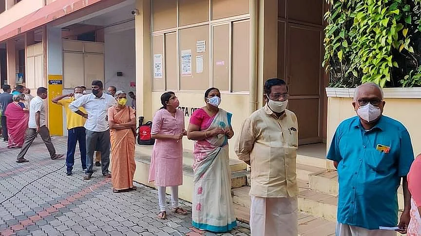 வாக்காளர்கள்