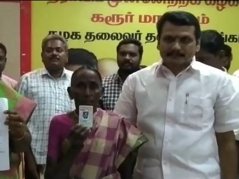 கரூர்: `உயிரோடு இருப்பவர்களை இறந்துவிட்டதாகக் கூறுகின்றனர்!' - செந்தில் பாலாஜி ஆவேசம்