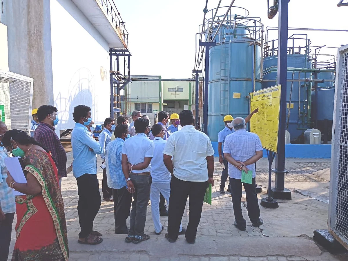 ரசாயனத் தொழிற்சாலையில் ஆய்வு