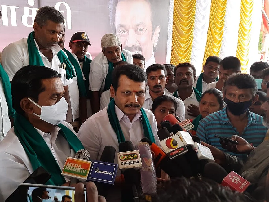 கரூர்: `எடப்பாடி பழனிசாமி ஒரு ஜெராக்ஸ் முதல்வர்!' - செந்தில் பாலாஜி காட்டம்