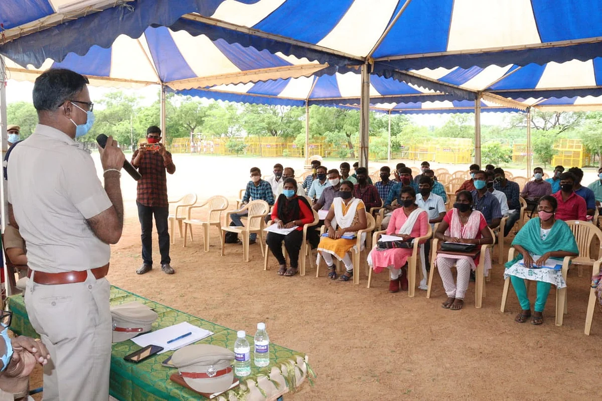 நிகழ்ச்சியில் பேசிய எஸ்.பி., ஜெயக்குமார்