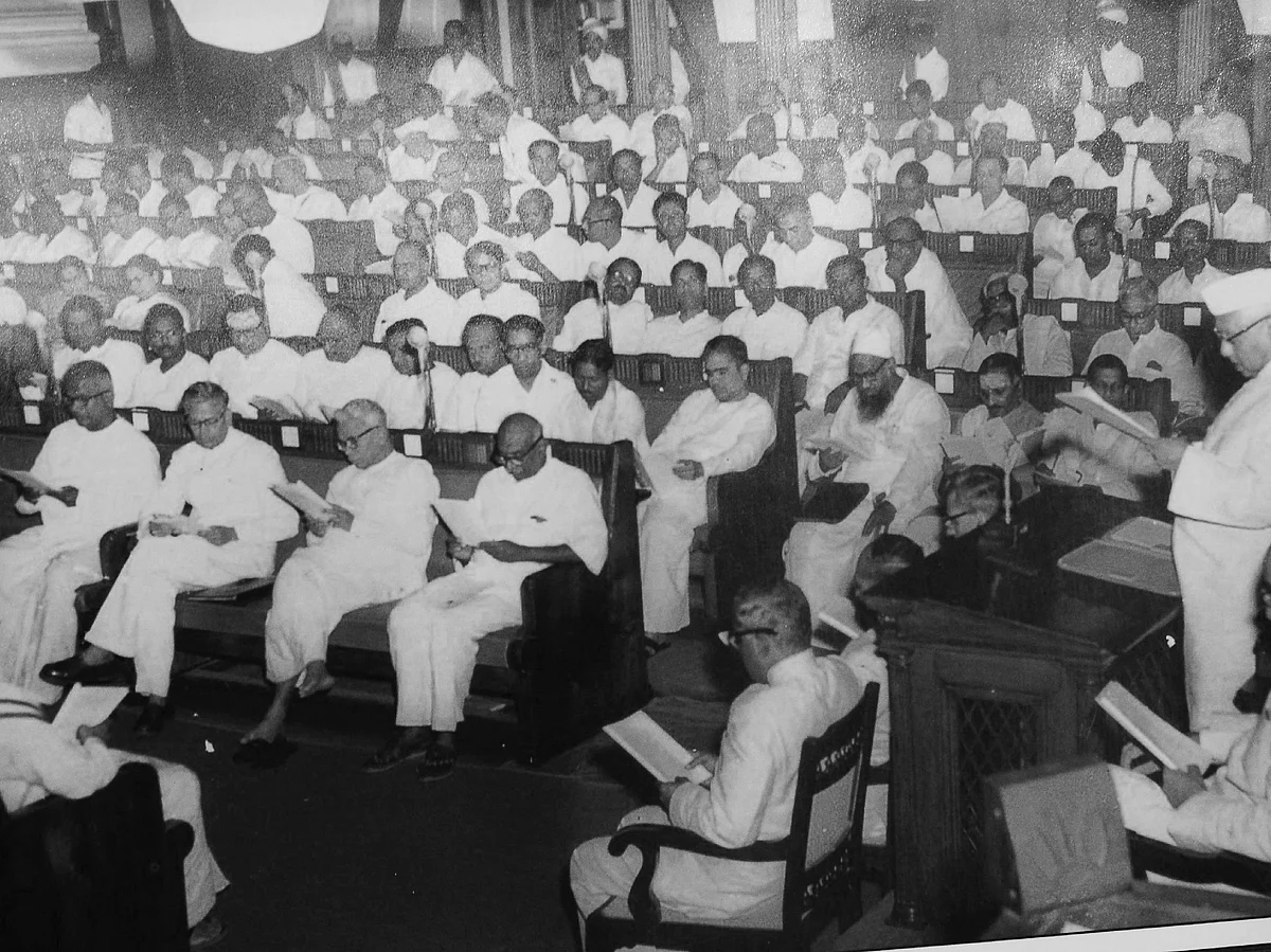 முதல் தேர்தலும்... கட்சிகளின் வாக்கு சதவிகிதமும்!