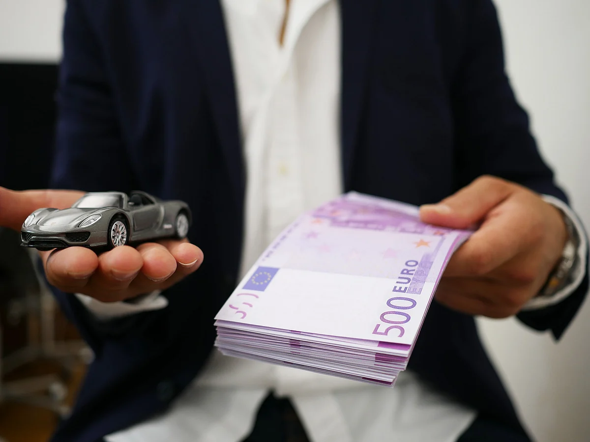 Car loan (Representational Image)