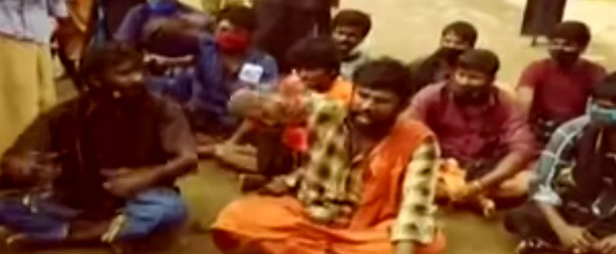 நிலக்கல்லில் பக்தர்கள் மறியல்