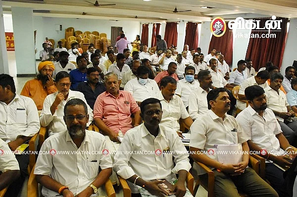 கூட்டத்தில் கலந்து கொண்டவர்கள்