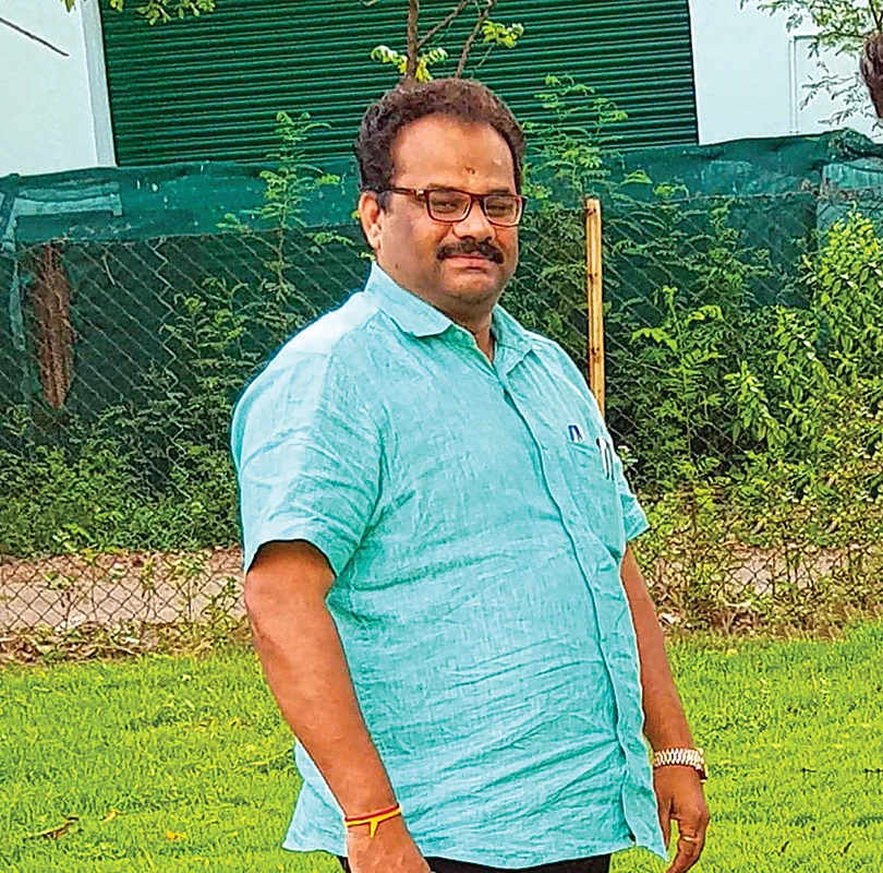 வெங்கடேசன்