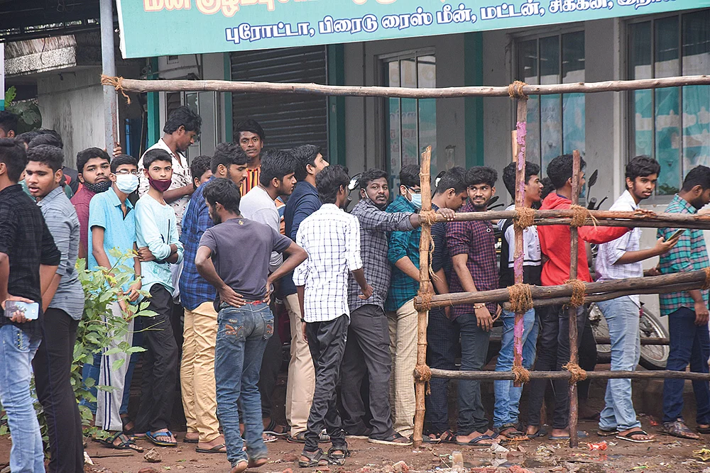 பாலிவுட் முதல் கோலிவுட் வரை பாடம் எடுத்த ‘மாஸ்டர்’