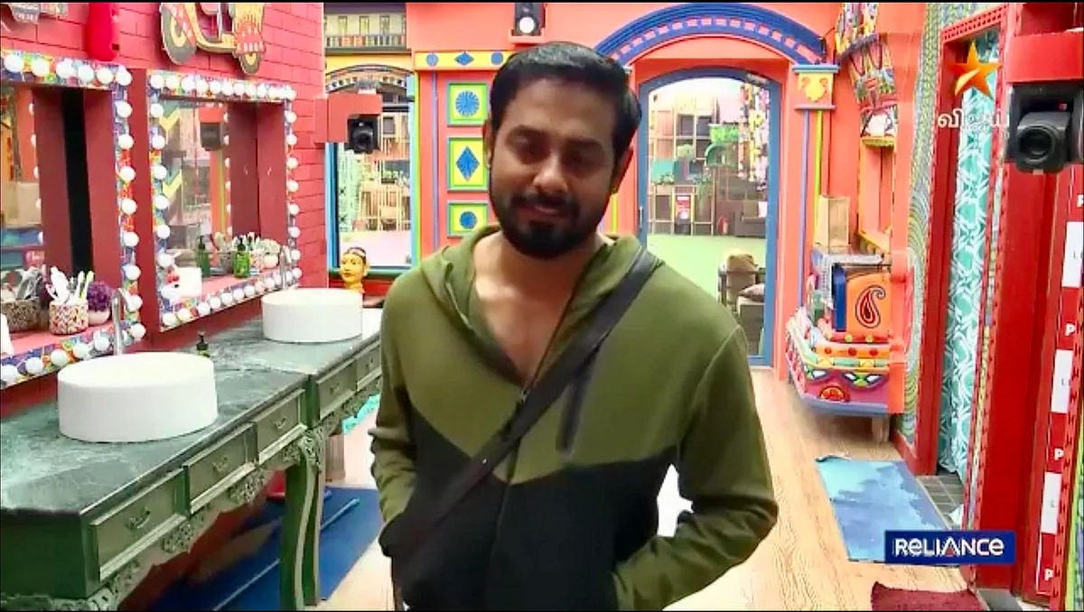 Bigg boss title winner Aari arjuna