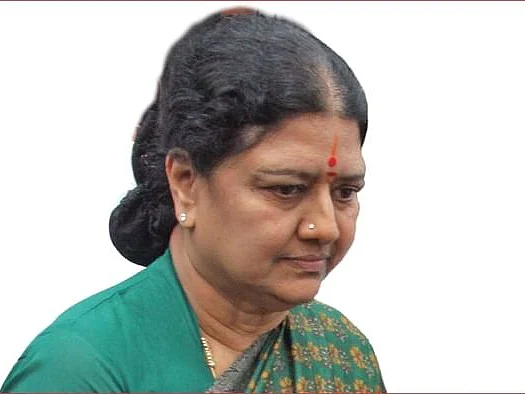 `சசிகலா நடக்கிறார்; திட உணவு எடுத்துக்கொள்கிறார்!’- பெங்களூரு மருத்துவமனை