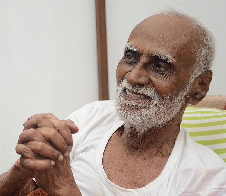 “ஆளுறவங்க தனக்குன்னு எதையும் எடுத்துக்கக் கூடாது!”