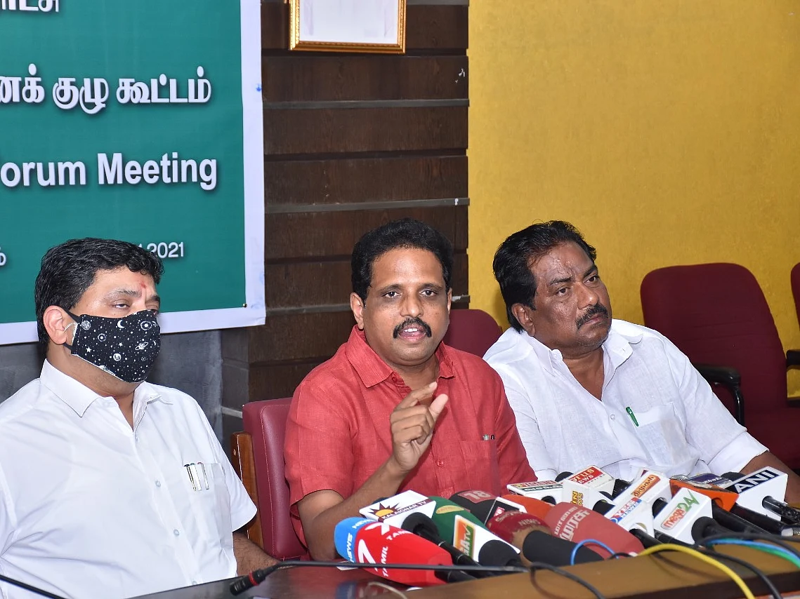 மதுரை ஸ்மார்ட் சிட்டி குறித்த ஆலோசனை; ரத்தான அமைச்சரின் ஆய்வுக் கூட்டம்! - அப்செட்டில் செல்லூர் ராஜூ