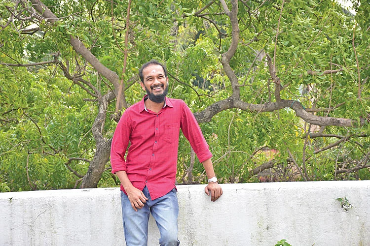 இயக்குநர் இரா.சரவணன்