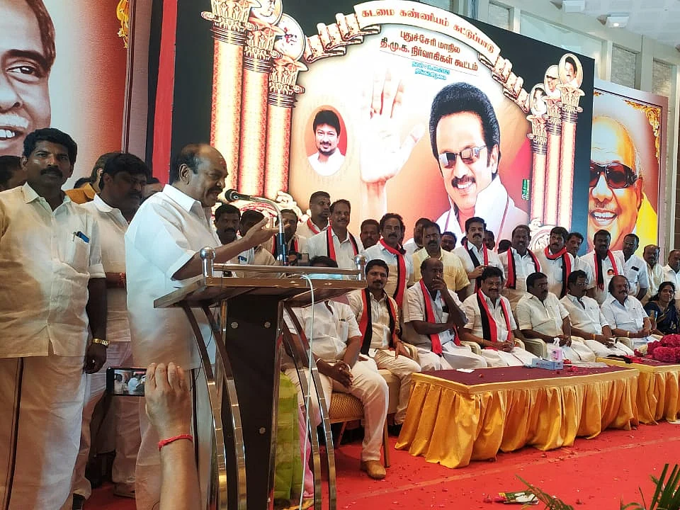 புதுச்சேரி: `தி.மு.கவை வெற்றிபெற வைக்காவிட்டால்.. இதே மேடையில் தற்கொலை!’ ஜெகத்ரட்சகன் எம்.பி ஆவேசம்