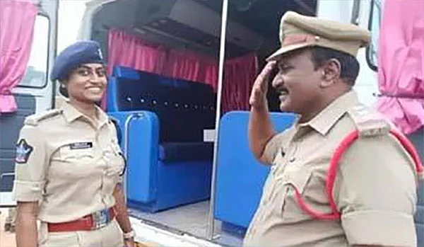டி.எஸ்.பி மகள் - இன்ஸ்பெக்டர் தந்தை