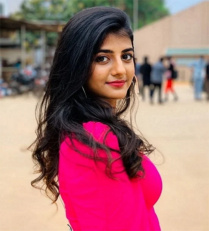 விகடன் TV: ‘ஷிவானியிடம் பழகும்போது எனக்கு அப்படித் தோணலை!’