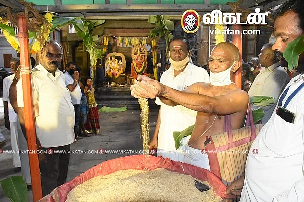 நெல்லுக்கு வேலியிட்ட நிகழ்வு