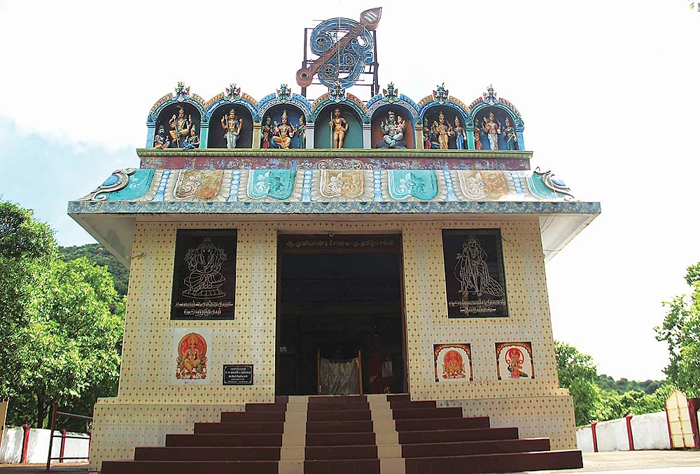 ‘ஒன்பது செவ்வாய் பாலபிஷேகம்!’