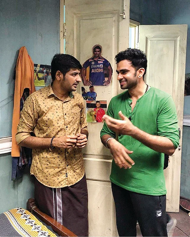 Sathish : ஒரு கத சொல்லட்டா சார்?