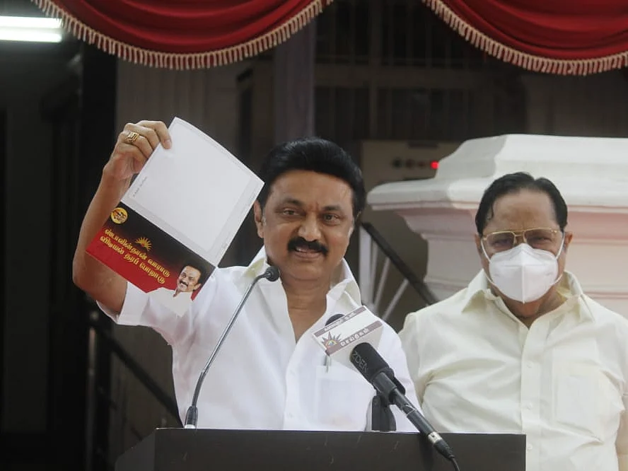 `மு.க ஸ்டாலின் ஆகிய நான்... 100 நாளில் தீர்வு!’ - புதிய கோணத்தில் தி.மு.க பிரசாரம்