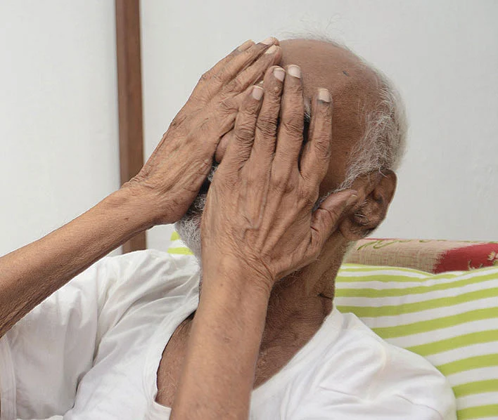 “ஆளுறவங்க தனக்குன்னு எதையும் எடுத்துக்கக் கூடாது!”