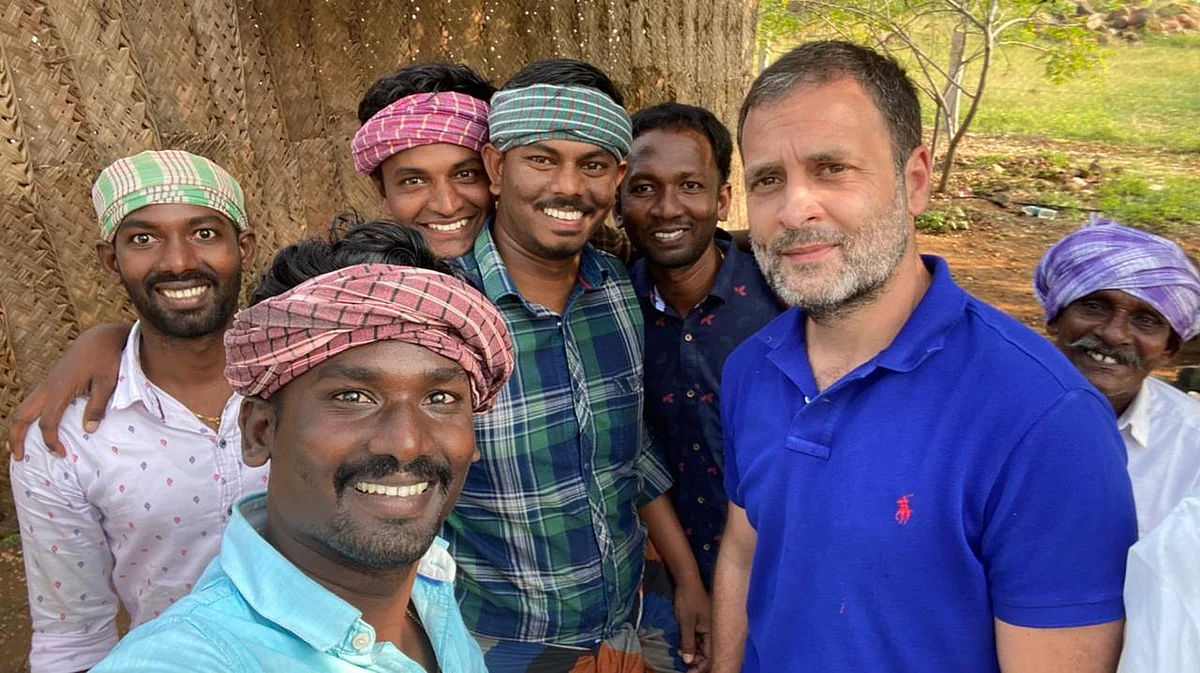 இளைஞர்களோடு ராகுல்