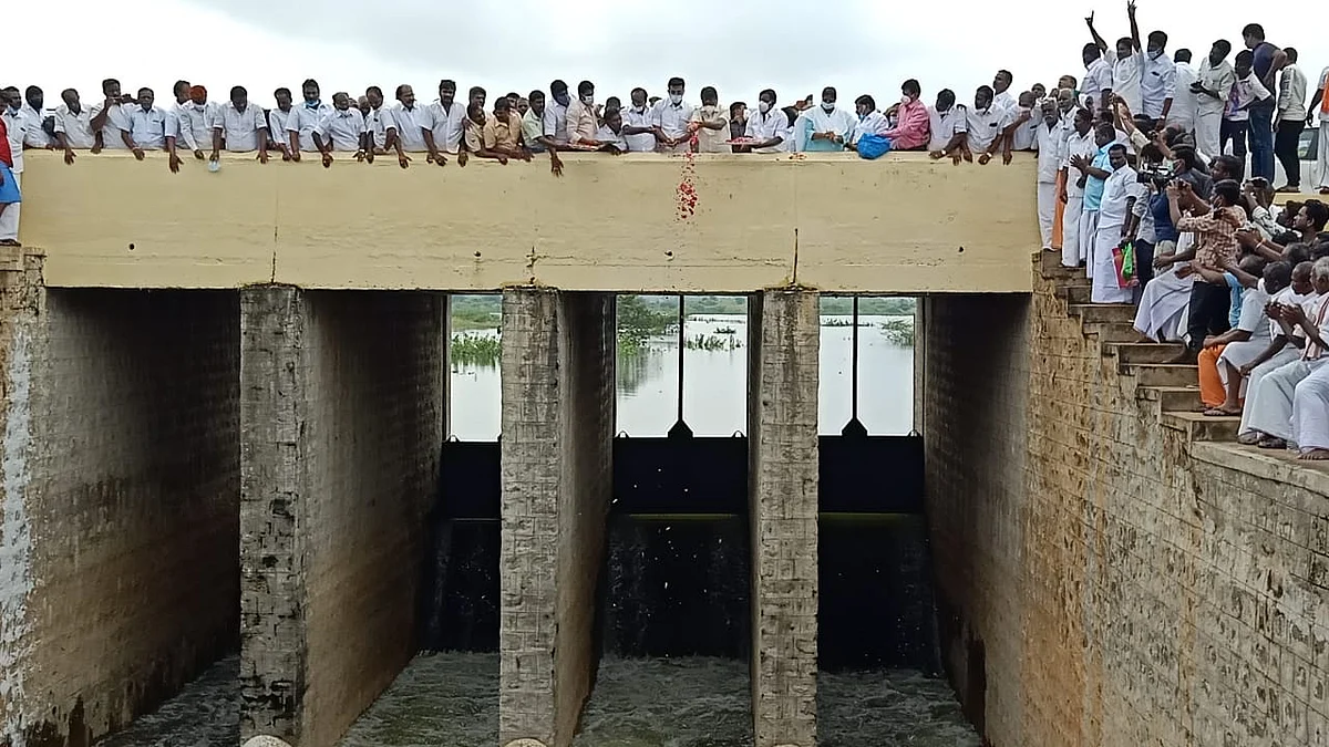 58 கிராம பாசனக் கால்வாய்.