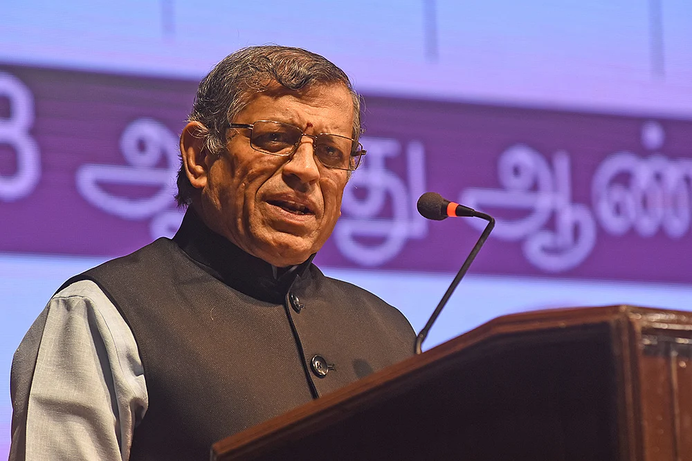 சசிகலா விதித்த 7 நிபந்தனைகள்! - அதிர்ந்த பன்னீர்... பணிந்த பழனிசாமி...