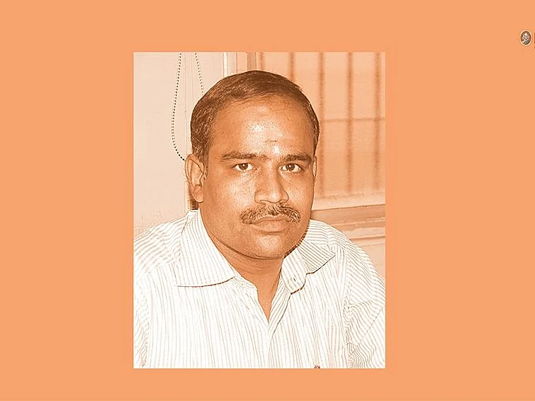 தமிழகத்தில் வருமான வரிக்
கணக்குத் தாக்கல்... 8 லட்சம் பேர் குறைந்தது ஏன்?