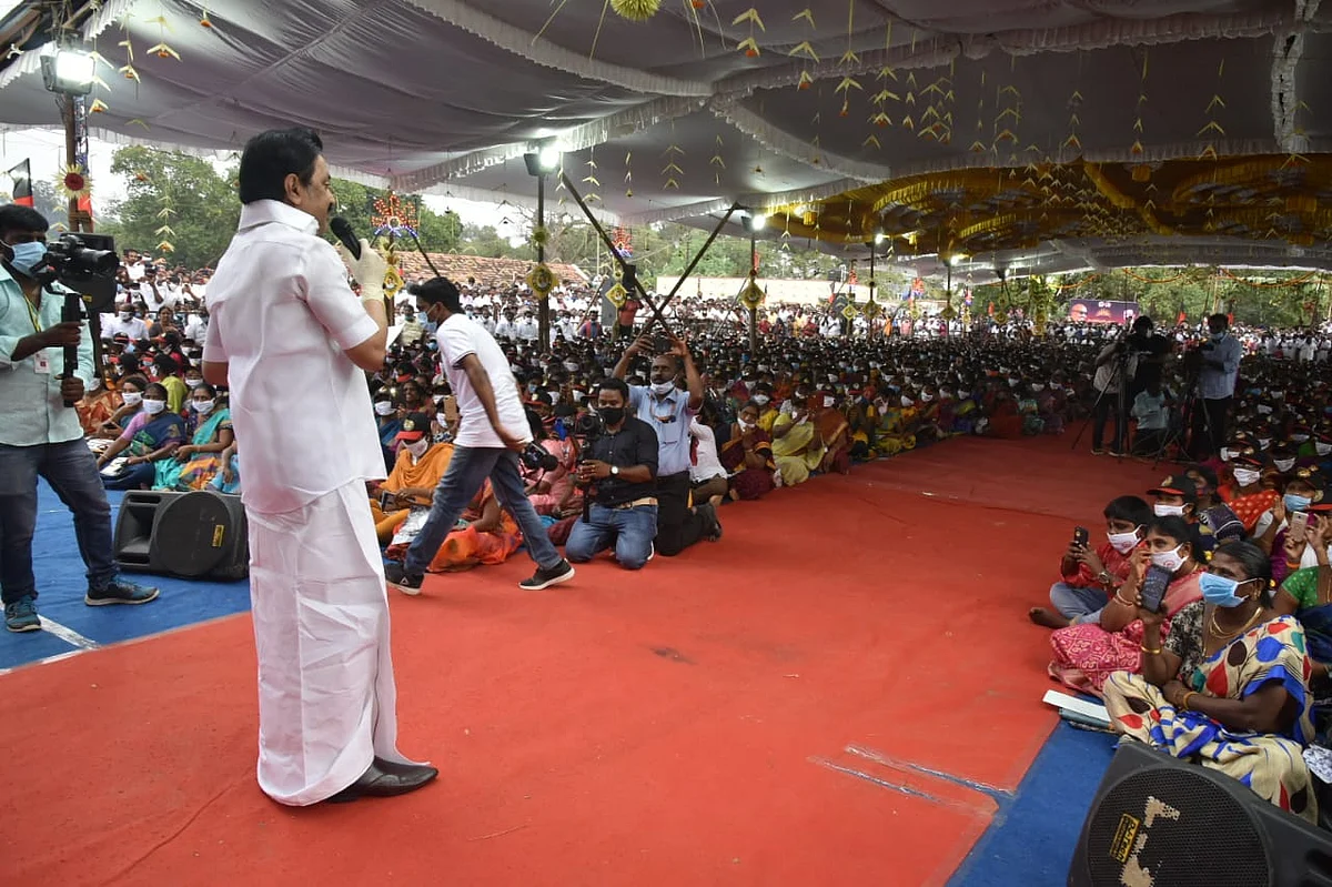 மக்கள் கிராமசபைக் கூட்டத்தில் ஸ்டாலின்