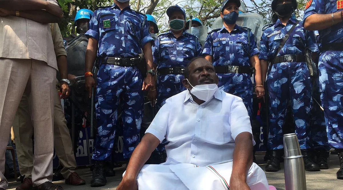 புதுச்சேரி அமைச்சர் கந்தசாமி