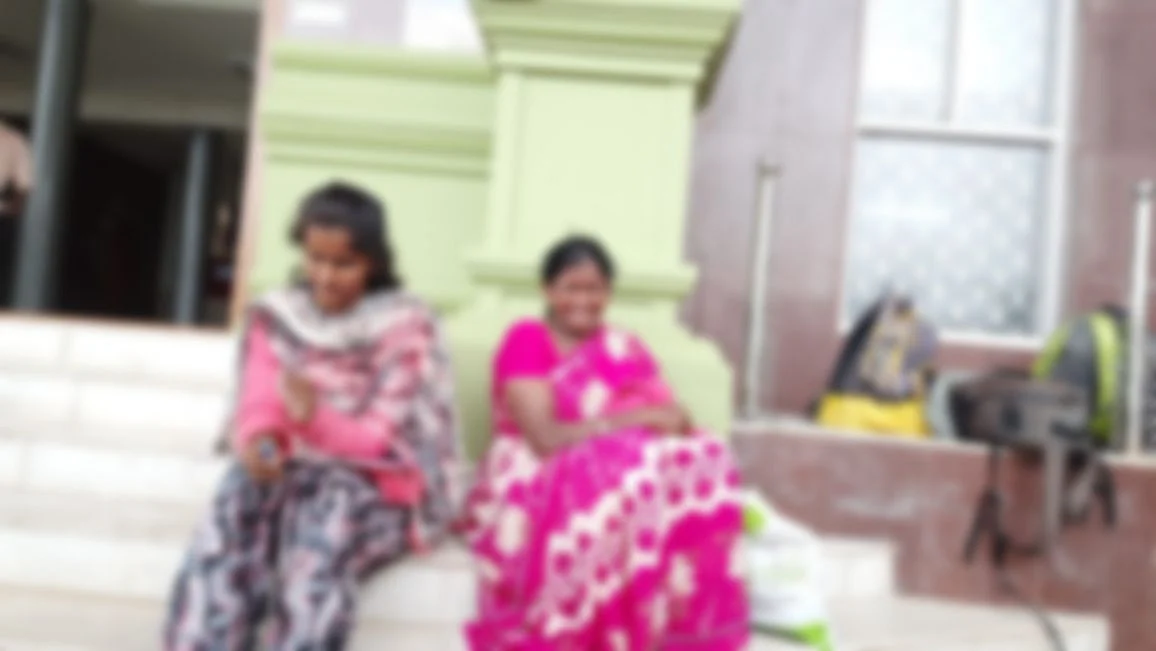தாயுடன் அருந்ததி