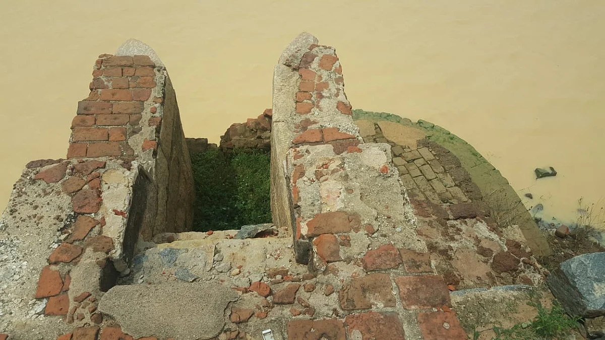 ராஜேந்திர சோழனால் கட்டப்பட்டு பின் புனரமைக்கப்பட்ட மதகு