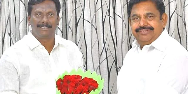 முதல்வருடன் எஸ்.ஆர்.கே.அப்பு